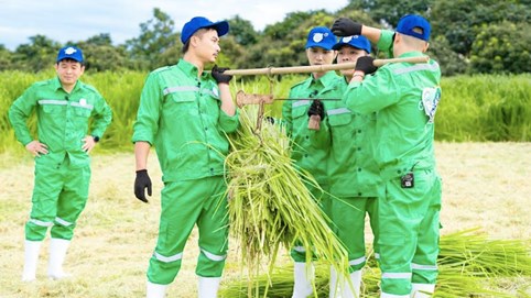 Bố ơi, mình đi đâu thế? 2025 - Tập 10: Nắng xứ Nghệ cháy da, tiếng Nghệ - tiếng Thái khiến các bố 'rối não', dàn cast nhí lần đầu học nuôi bò sữa