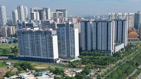 Thị trường căn hộ TP HCM nửa đầu năm 2023: Nguồn cung hạn chế xen lẫn tâm lý lo ngại của người mua