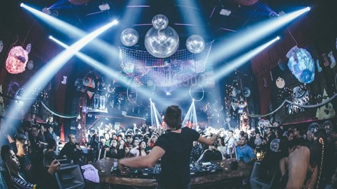 Hà Nội dừng các hoạt động đông người