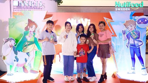 Hàng ngàn người dùng xếp hàng trải nghiệm tại Triển lãm Viện Nghiên cứu Dinh dưỡng Nutifood Thụy Điển