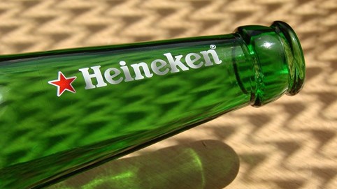 Heineken hạ mục tiêu tăng trưởng trong năm 2023