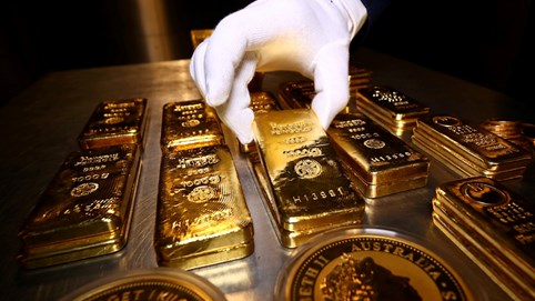 Không điều gì đủ sức ngăn cản vàng chinh phục mốc 2.100 USD