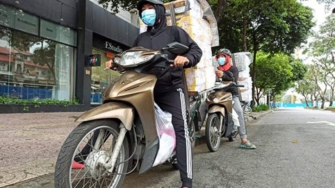 TP HCM cho phép nhân viên siêu thị, cửa hàng tiện lợi được ra đường sau 18h