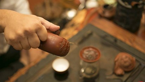 Tản mạn đường trà - Bài 7: Quy luật ngũ hành trên bàn trà và luận đoán thay đổi của triều đại xưa 