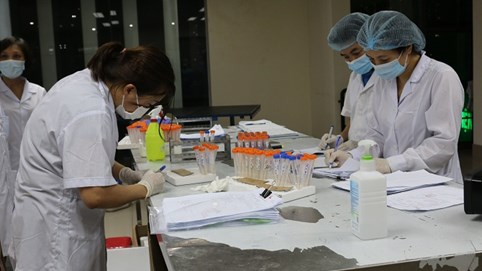 Sáng 25/8, Hà Nội phát hiện 54 ca dương tính nCoV mới, trong đó có 37 ca cộng đồng