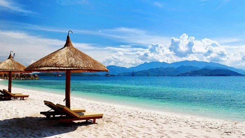 HSBC: Biến đổi khí hậu đe dọa ngành du lịch ven biển