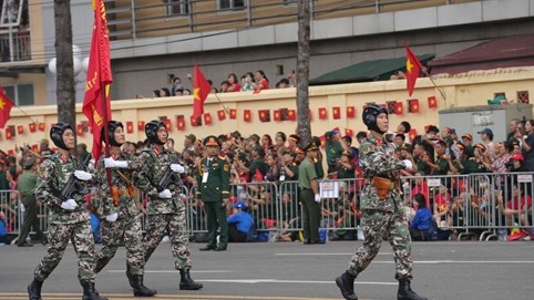 Vẻ đẹp những chiến sỹ đi đầu khối diễu binh, diễu hành