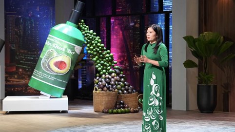 Startup mỹ phẩm thiên nhiên Pơ Lang khiến 3 'cá mập' liên minh đầu tư, Shark Bình tung chiêu khiến nữ Founder chốt deal vội