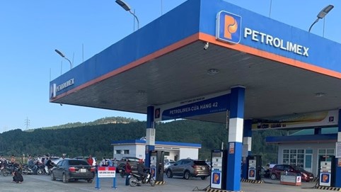 Cổ đông chiến lược từ Nhật Bản chỉ mua gần 30% số cổ phần Petrolimex đã đăng ký