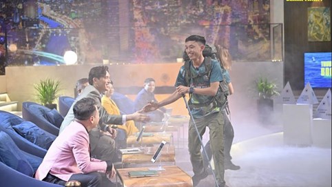 Tổ chức tour leo núi bền vững với thiên nhiên, giá bình dân không quá 5 triệu, Tổ Ong Adventure khiến 5 Shark cùng ra deal