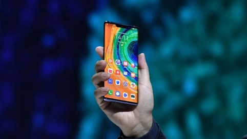 Công ty Trung Quốc sa thải nhân viên sử dụng iPhone, trợ giá 15% nếu mua điện thoại Huawei