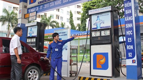 Xăng E5 RON 92 và dầu giảm giá