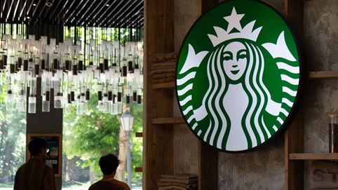 Kết quả kinh doanh kém sắc, Starbucks đóng cửa 400 cửa hàng, giảm thêm 900 nhân sự