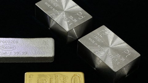 Bất thường hiện tượng vàng bạc đang bị bán tháo?