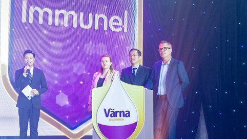 Nutifood Thụy Điển công bố sản phẩm Värna Colostrum với thành phần độc quyền từ Mỹ