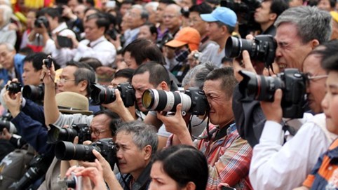 Điều kiện xét thăng hạng lên chức danh nghề nghiệp phóng viên hạng I, II