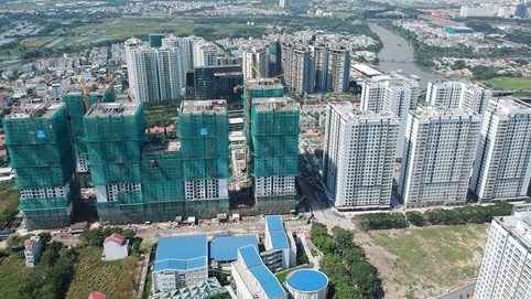 TP HCM chỉ còn nhà ở cho người giàu, bất động sản Hà Nội không hạ giá dù bán kém nhất trong 3 năm