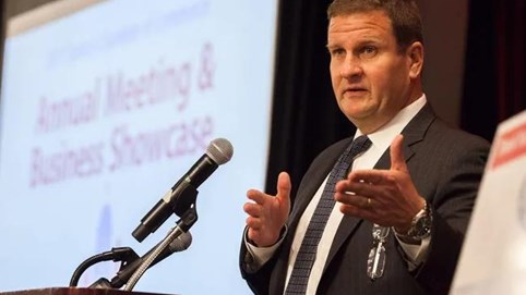 Tỷ phú Mỹ xây dựng đế chế trên nền tảng công nghệ 150 tuổi: "Thành công khi chịu lắng nghe ý tưởng và sống kỷ luật"  