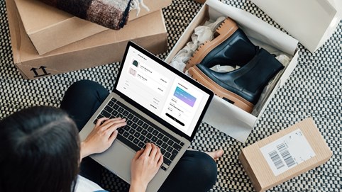 Người dùng đang quay lại mua sắm tại cửa hàng, làn sóng thương mại điện tử thật sự đã thoái trào?