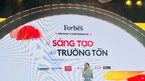 "Từ hôm nay hãy gọi tôi là ca sĩ" trong quá khứ tới Chi Pu của hiện tại: "Là một thương hiệu Việt đại diện cho con người Việt Nam"