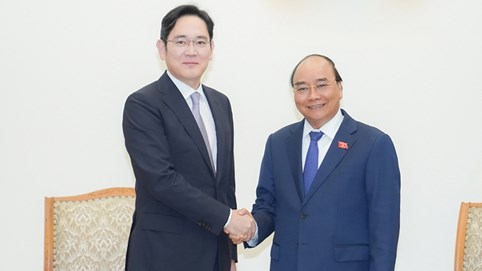 Thủ tướng đề nghị Samsung đầu tư mảng bán dẫn tại Việt Nam