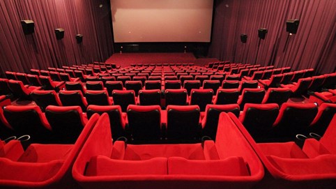 Rạp chiếu phim, phòng gym có thể hoạt động trở lại nếu thoả mãn điều kiện này