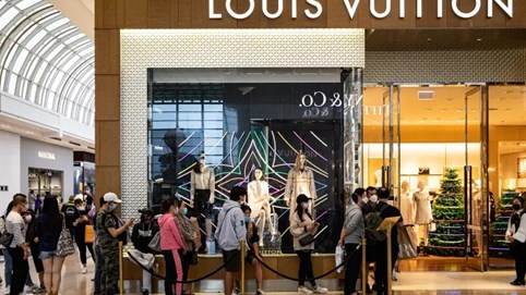 Bất chấp nền kinh tế toàn cầu "rung lắc", nhu cầu mua đồ xa xỉ với giới nhà giàu không hề suy giảm