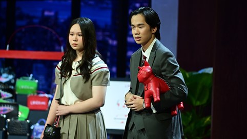 Cặp du học sinh genZ startup đồ da kinh doanh tỷ suất lợi nhuận 28%/năm chinh phục được Shark Hưng rót vốn 