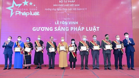 “Món quà”, “động lực” để các Gương sáng tiếp tục nỗ lực, cống hiến