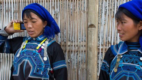 Bán smartphone giá 600.000 - 700.000 đồng/chiếc cho người dân miền núi để chuyển đổi số