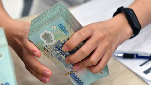 Người có 2 nguồn thu nhập được giảm trừ gia cảnh như thế nào?