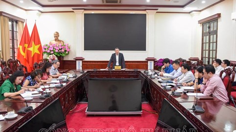 Ứng dụng nền tảng số trong tiếp nhận, xử lý thông tin về mâu thuẫn, chồng chéo của quy định pháp luật