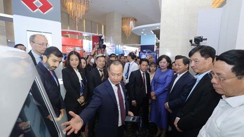 Techcombank - Tiên phong dẫn dắt số hóa trong lĩnh vực ngân hàng