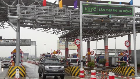 Bộ Tài chính đề xuất giảm 10-30% phí sử dụng đường bộ