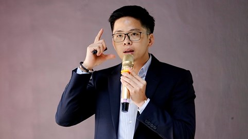 'Nỗi đau lớn nhất là thiếu người giỏi đồng hành và thiếu tiền'