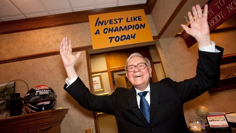 Nhà đầu tư vĩ đại Warren Buffett chỉ ra 3 thứ 'càng giảm càng giàu'