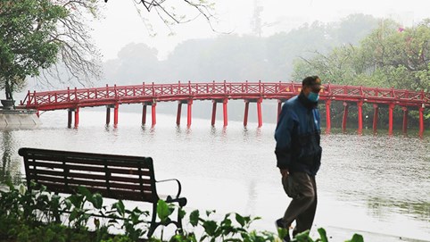 Thời tiết ngày 16/12: Hà Nội có mưa nhỏ vài nơi, trời rét; Nam Bộ chiều tối mưa dông