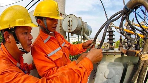 Chính phủ đồng ý giảm 10% giá điện lần 2