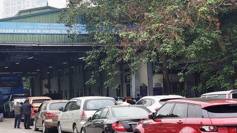 Cục Đăng kiểm yêu cầu tuyệt đối không để xảy ra ách tắc, chậm trễ kiểm định phương tiện cho nhân dân