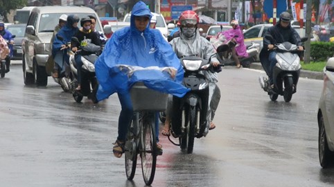 Thời tiết ngày 12/2: Bắc Bộ trời rét, có mưa rào và dông