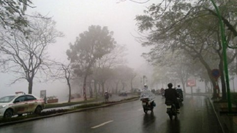 Thời tiết ngày 30/3: Bắc Bộ đêm và sáng trời lạnh, có mưa nhỏ và sương mù