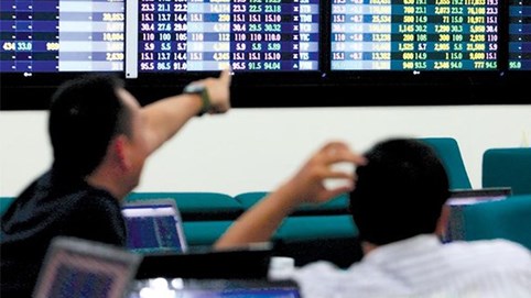 VN-Index giảm gần 40 điểm, 