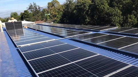 Thứ trưởng Công Thương nói gì về việc nhà đầu tư đổ hàng trăm tỷ vào điện mặt trời áp mái nhưng không ký được hợp đồng mua bán vì phải chờ thông tư hướng dẫn?