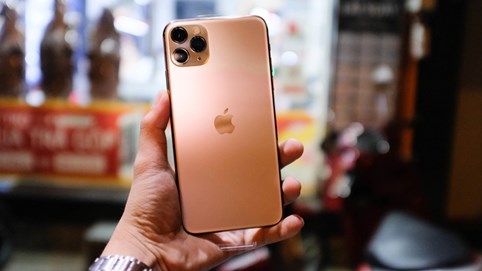 iPhone xách tay có thể bị xóa sổ vào ngày 15/10
