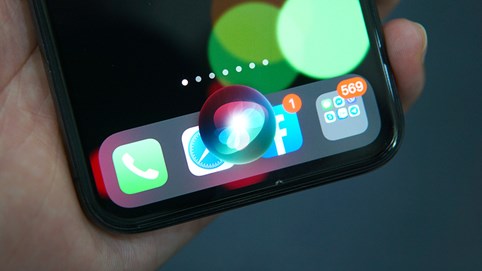 Apple tuyển người nói tiếng Việt làm Siri