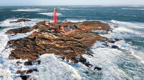 Khách sạn “hải đăng” cao cấp biệt lập giữa biển, giá lên đến 560 USD/đêm