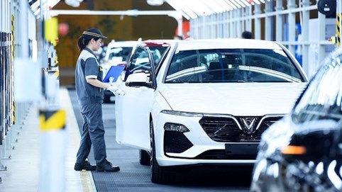 Đề xuất không gia hạn giảm 50% lệ phí trước bạ đối với ô tô sản xuất, lắp ráp trong nước