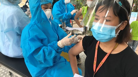 Ngày 6/1: Hơn 28.000 bệnh nhân khỏi bệnh, Hà Nội ngày thứ 5 liên tiếp có trên 2.000 ca mắc mới