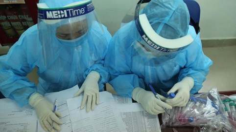 Hà Nội: Sáng 6/5, thêm 12 trường hợp dương tính với SARS-CoV-2