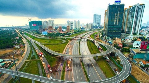 Đầu tư 24.500 tỷ đồng xây dựng đường trên cao: CII phiêu lưu với sức khỏe tài chính
